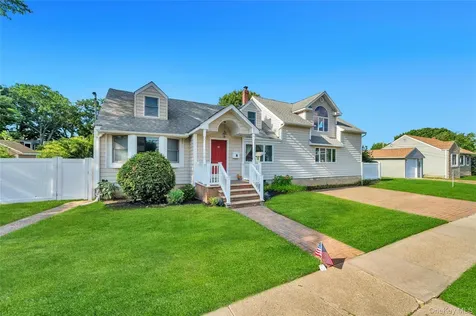 40 Columbia Street Bethpage NY 11714