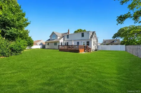 40 Columbia Street Bethpage NY 11714