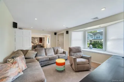 40 Columbia Street Bethpage NY 11714