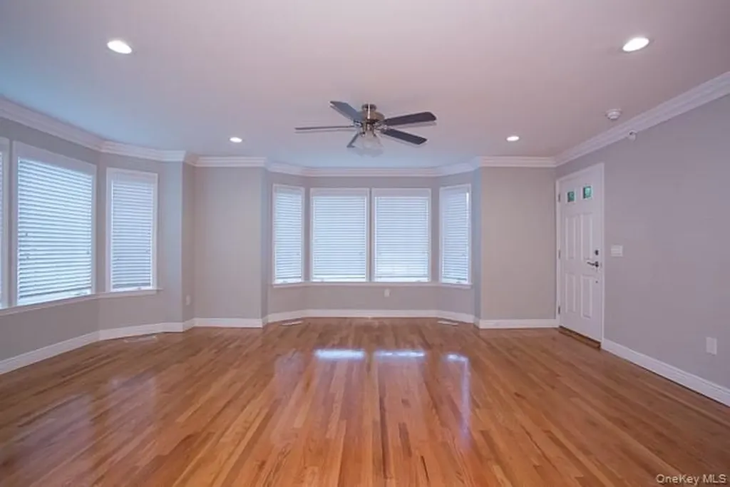 565 Merrick Road Rockville Centre NY 11570