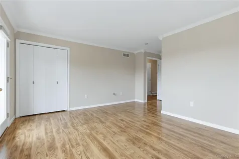 702 Scenic Lane Poughkeepsie NY 12603