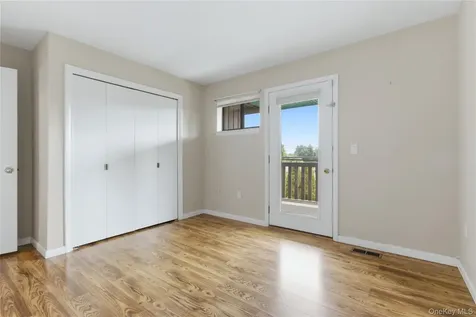 702 Scenic Lane Poughkeepsie NY 12603