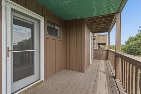 702 Scenic Lane Poughkeepsie NY 12603