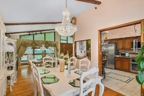 30 Dalewood Drive Hartsdale NY 10530