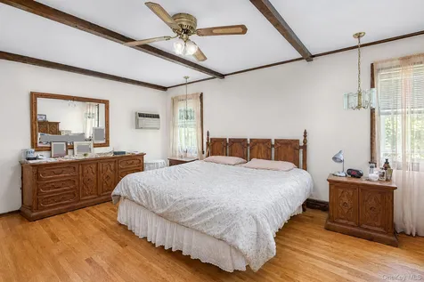 30 Dalewood Drive Hartsdale NY 10530