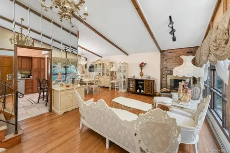 30 Dalewood Drive Hartsdale NY 10530