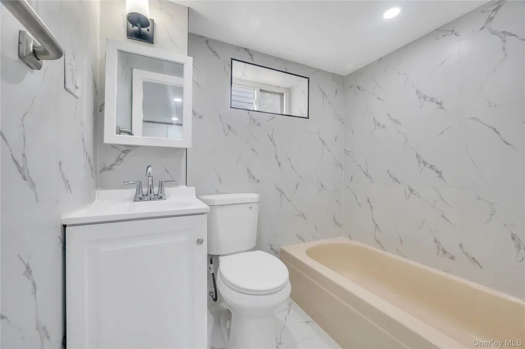 217-08 110th Road Queens Village NY 11429