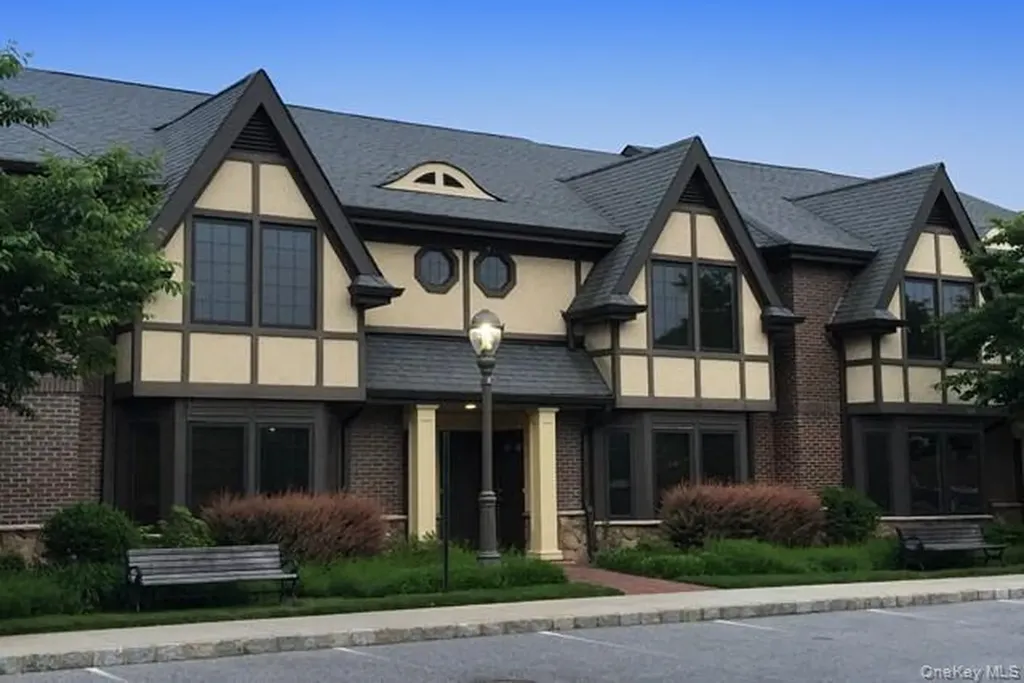 565 Merrick Road Rockville Centre NY 11570