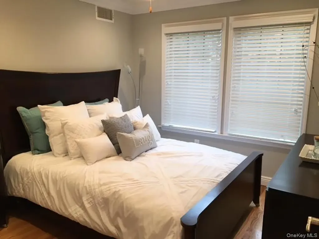 565 Merrick Road Rockville Centre NY 11570