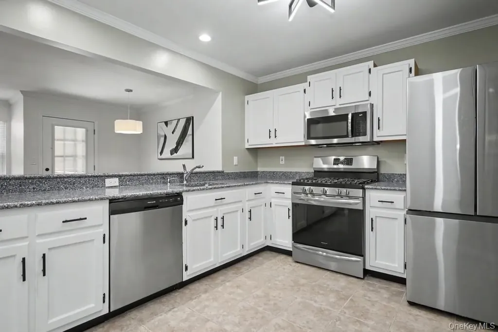 101 Elmcrest Drive Fishkill NY 12524
