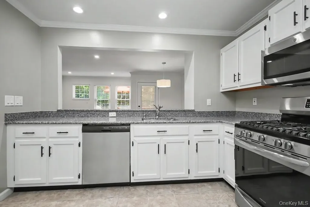 101 Elmcrest Drive Fishkill NY 12524