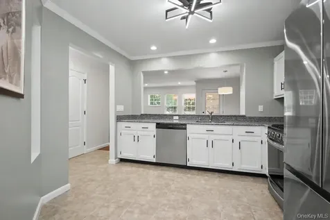 101 Elmcrest Drive Fishkill NY 12524