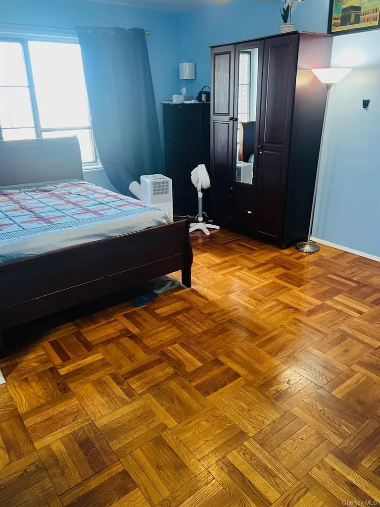 2059 Mcgraw Avenue 10c Bronx NY 10462