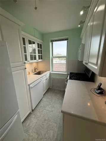 120 Hartsdale E Avenue Hartsdale NY 10530