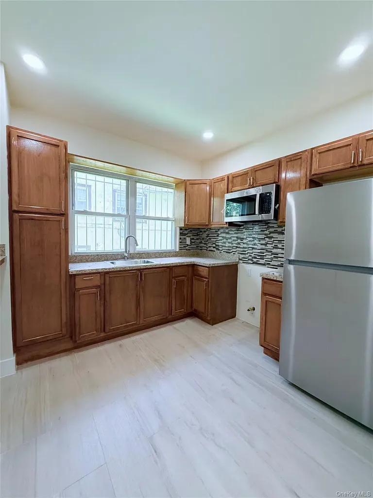 435 E 5th Street Mount Vernon NY 10553