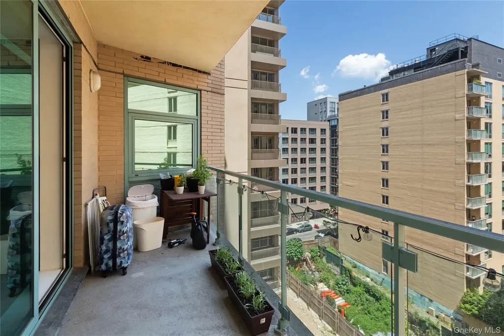 24-15 Queens Plaza N Long Island City NY 11101