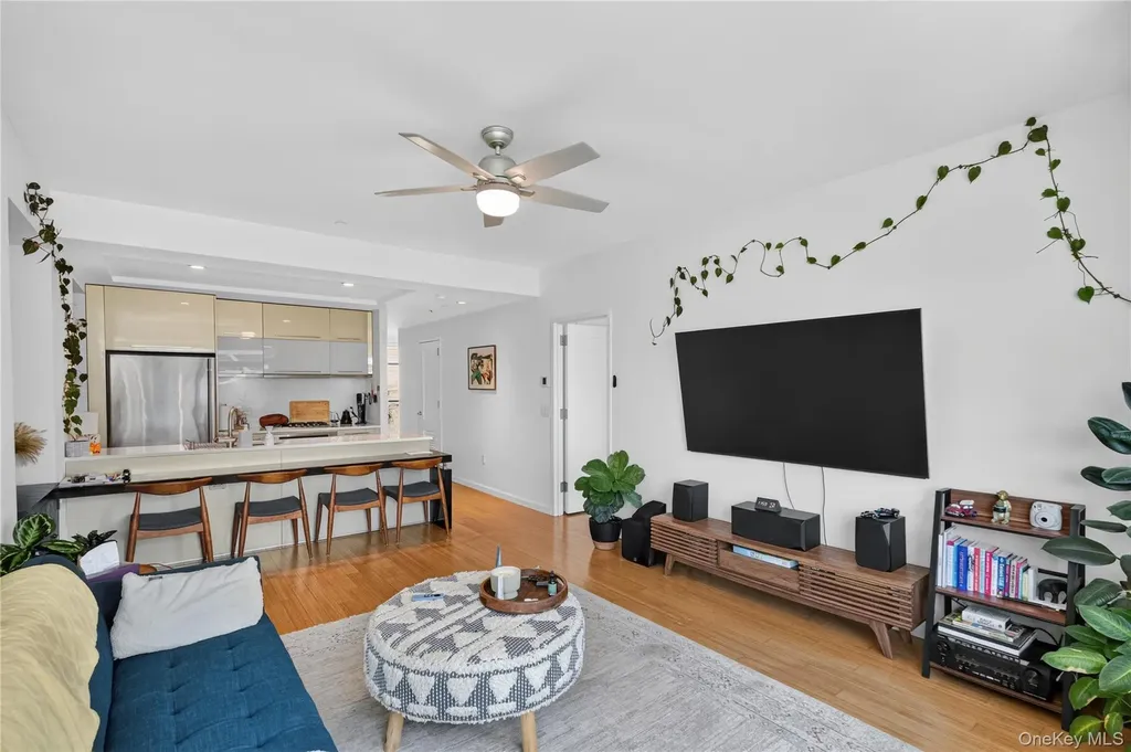 24-15 Queens Plaza N Long Island City NY 11101