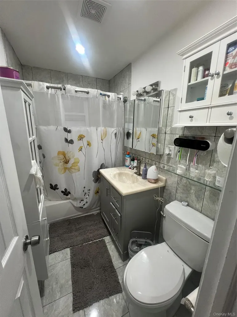 4636 Murdock Avenue Bronx NY 10466