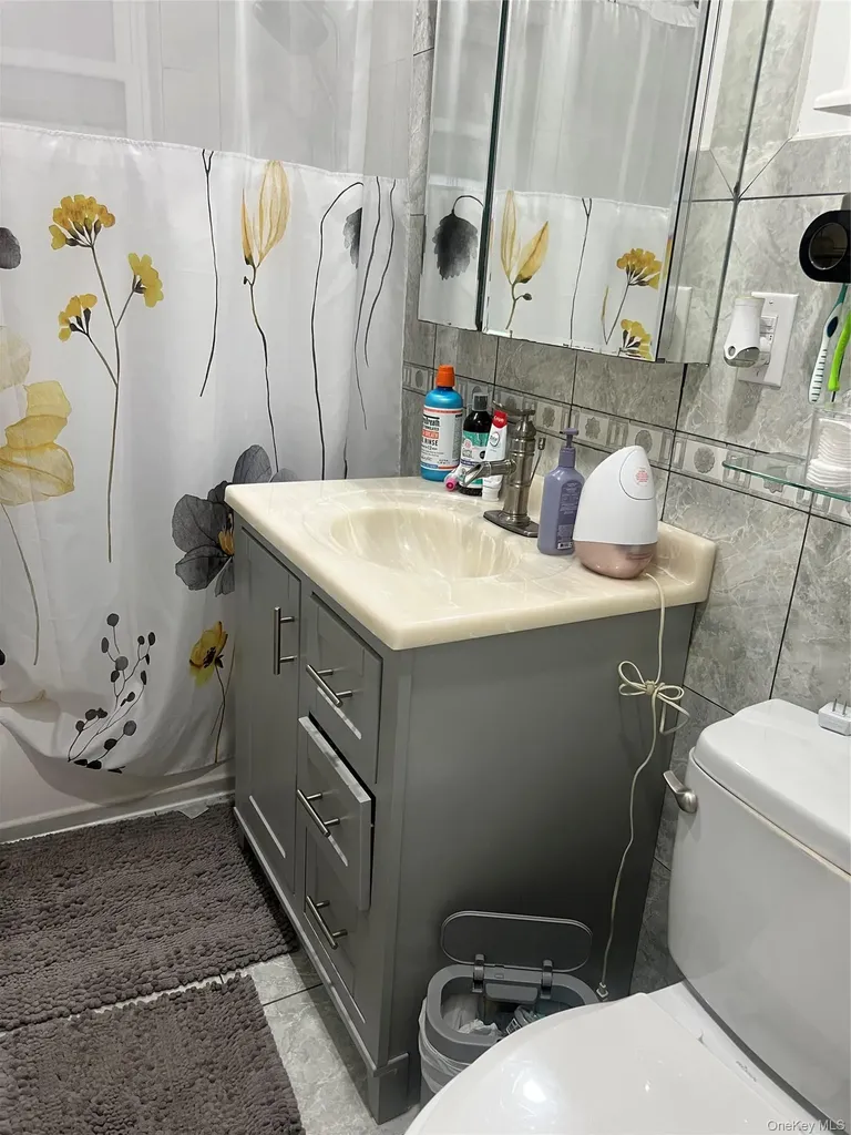 4636 Murdock Avenue Bronx NY 10466