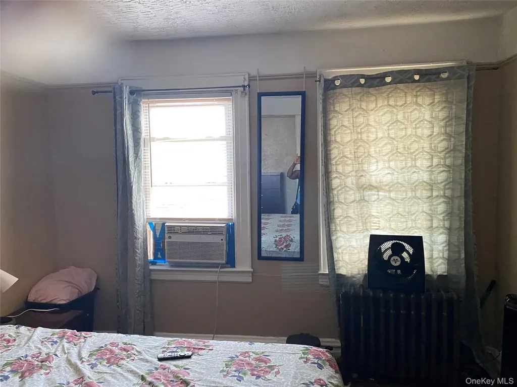 11420 201st Street Saint Albans NY 11412