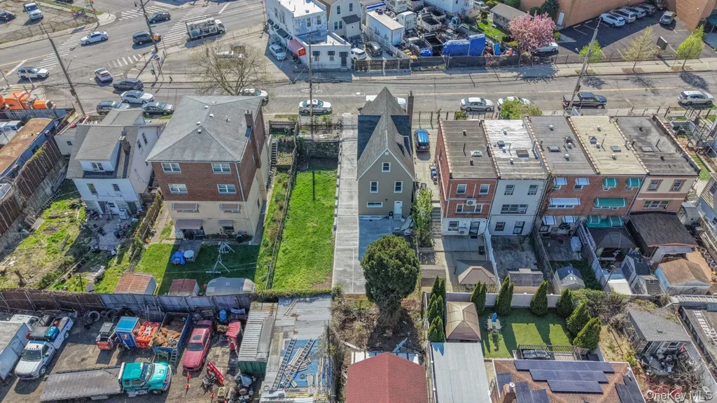 2716 Gunther Avenue Bronx NY 10469