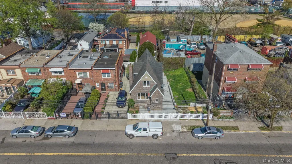 2716 Gunther Avenue Bronx NY 10469