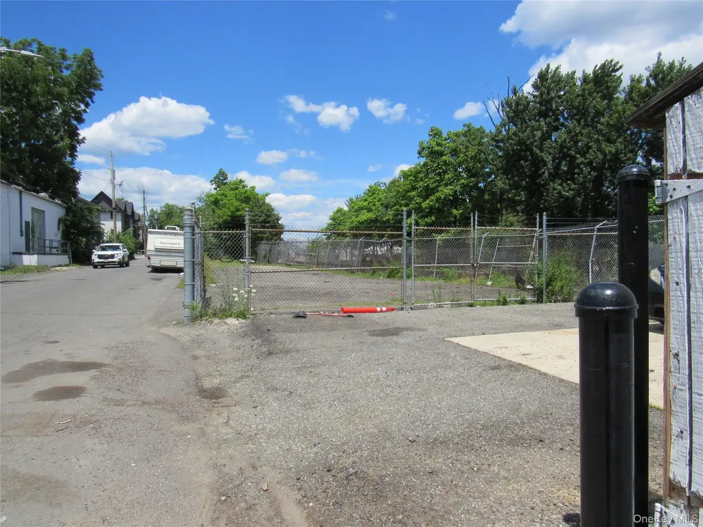 1 Hoffman Street Spring Valley NY 10977