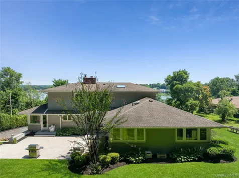 353 E Shore Road Great Neck NY 11023