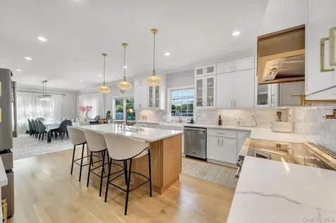 2245 Plum Tree Road N Westbury NY 11590
