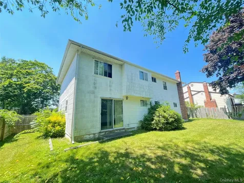 110 Greenway Drive S Syosset NY 11791