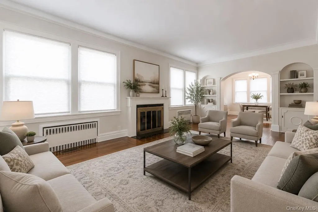 942 Greenfield Road Woodmere NY 11598