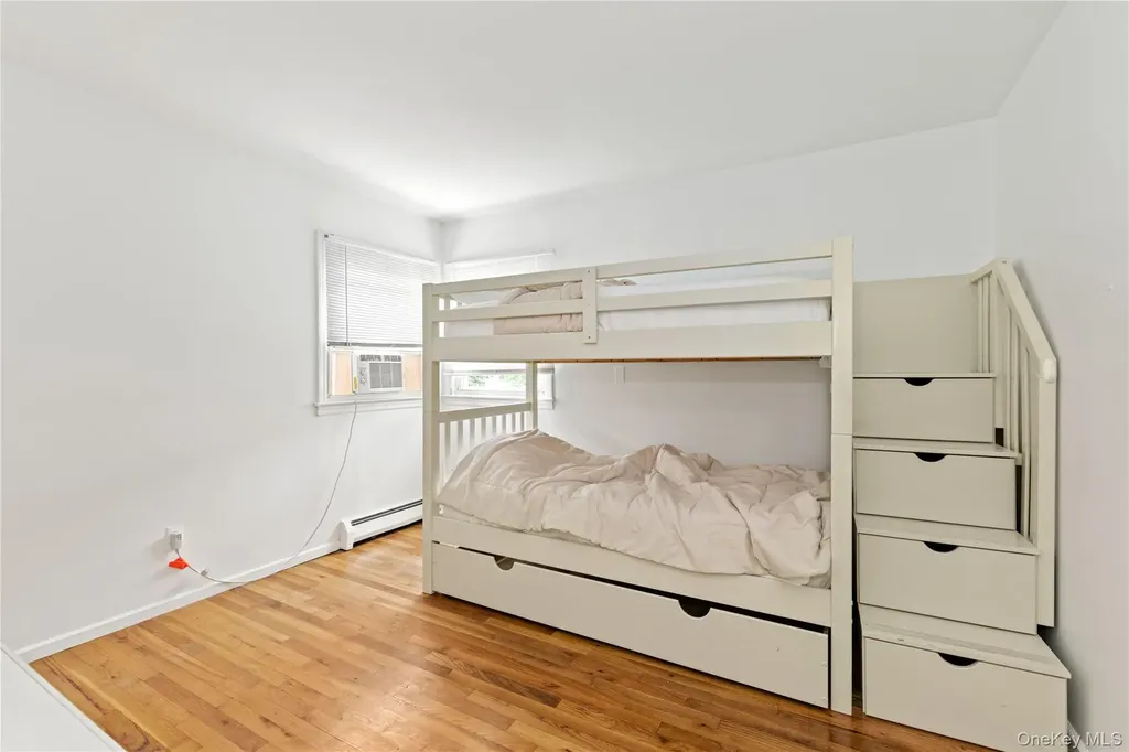 174 S Long Beach Road Rockville Centre NY 11570