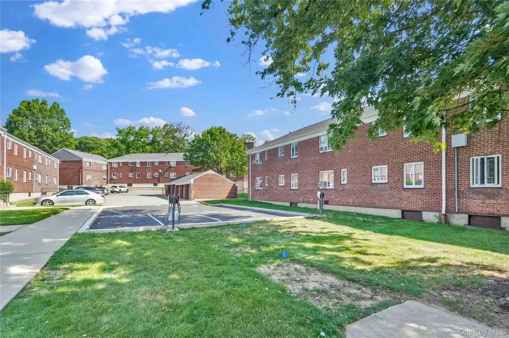 224-01 Hillside Avenue Queens Village NY 11427