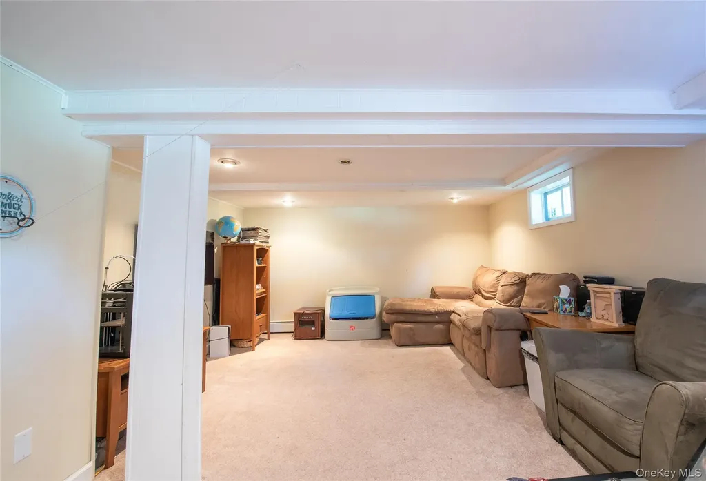 8 Stanley Street Poughkeepsie NY 12603