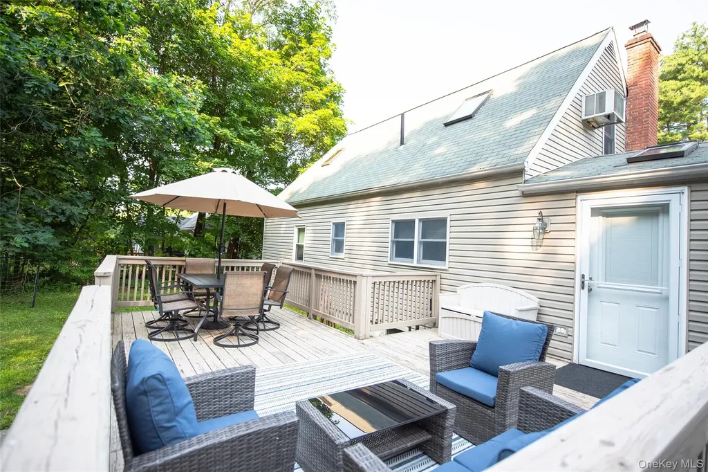 8 Stanley Street Poughkeepsie NY 12603