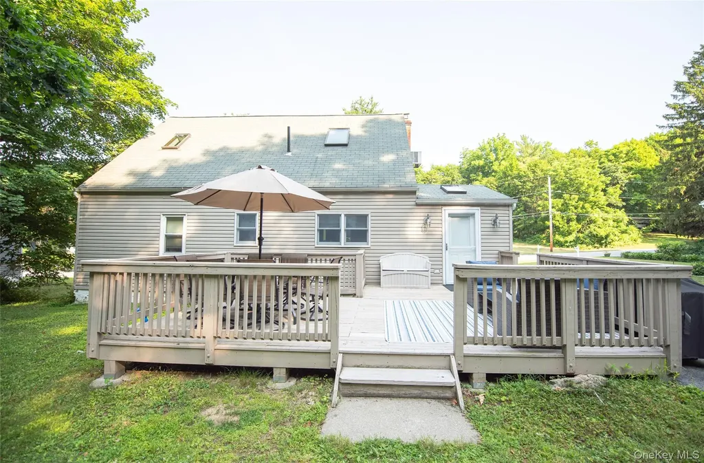 8 Stanley Street Poughkeepsie NY 12603
