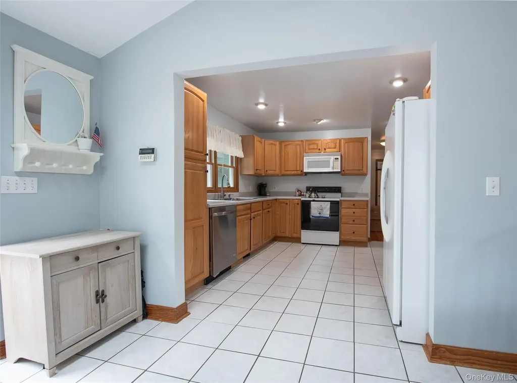 8 Stanley Street Poughkeepsie NY 12603