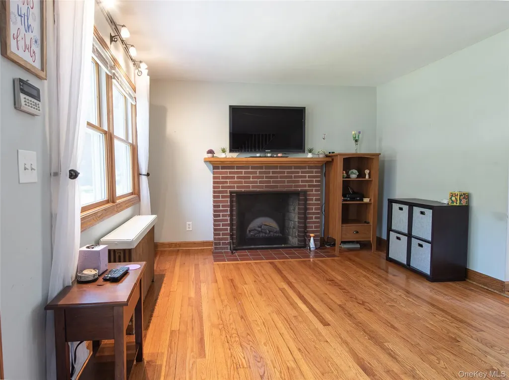 8 Stanley Street Poughkeepsie NY 12603