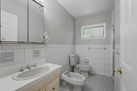 65 S State Road Briarcliff Manor NY 10510
