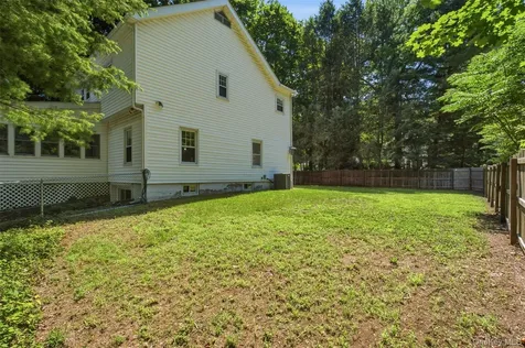 65 S State Road Briarcliff Manor NY 10510