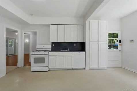 65 S State Road Briarcliff Manor NY 10510