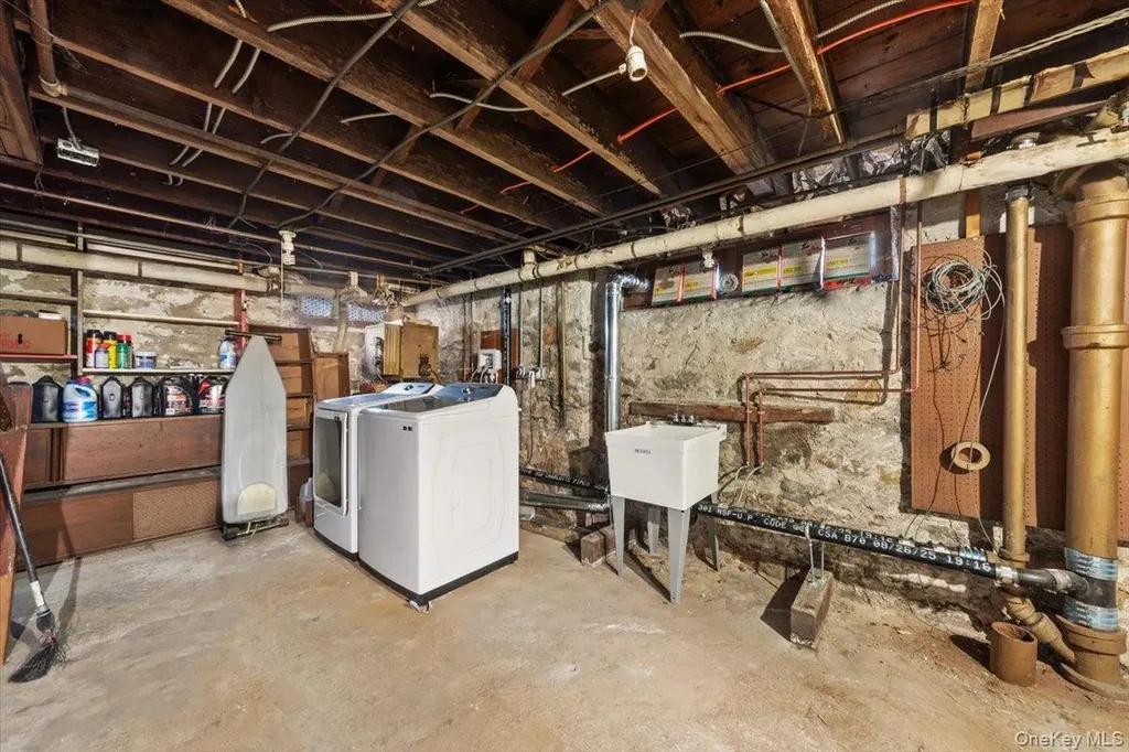 310 W 263rd Street Bronx NY 10471