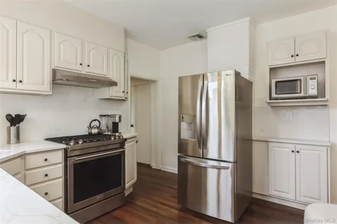 469 Chester Street Uniondale NY 11553