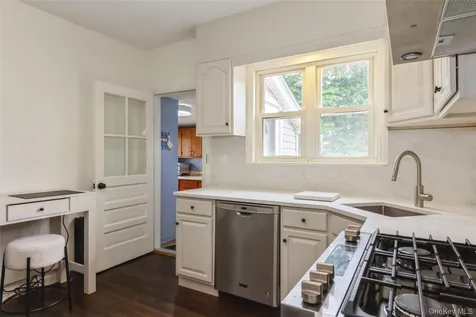 469 Chester Street Uniondale NY 11553