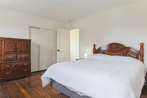 469 Chester Street Uniondale NY 11553