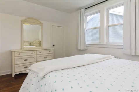 469 Chester Street Uniondale NY 11553