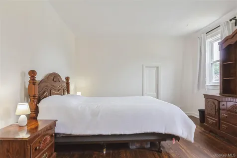 469 Chester Street Uniondale NY 11553