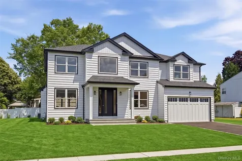 16 Otsego Place Jericho NY 11753