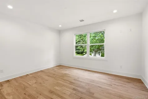 16 Otsego Place Jericho NY 11753
