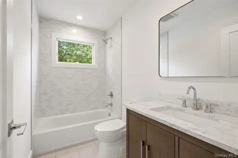 16 Otsego Place Jericho NY 11753